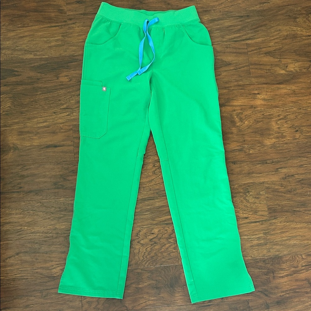 Figs Kade emerald green extra small regular length